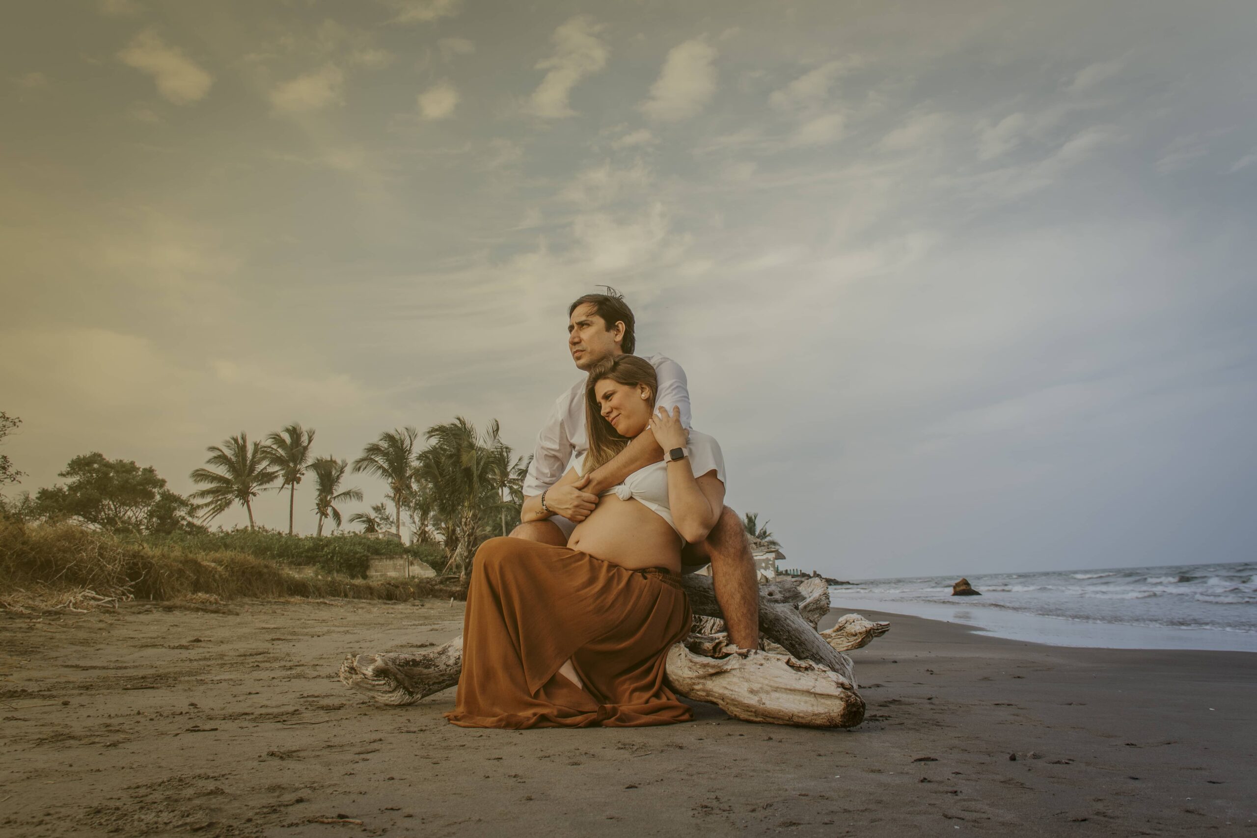 María + Luis Maternity Session