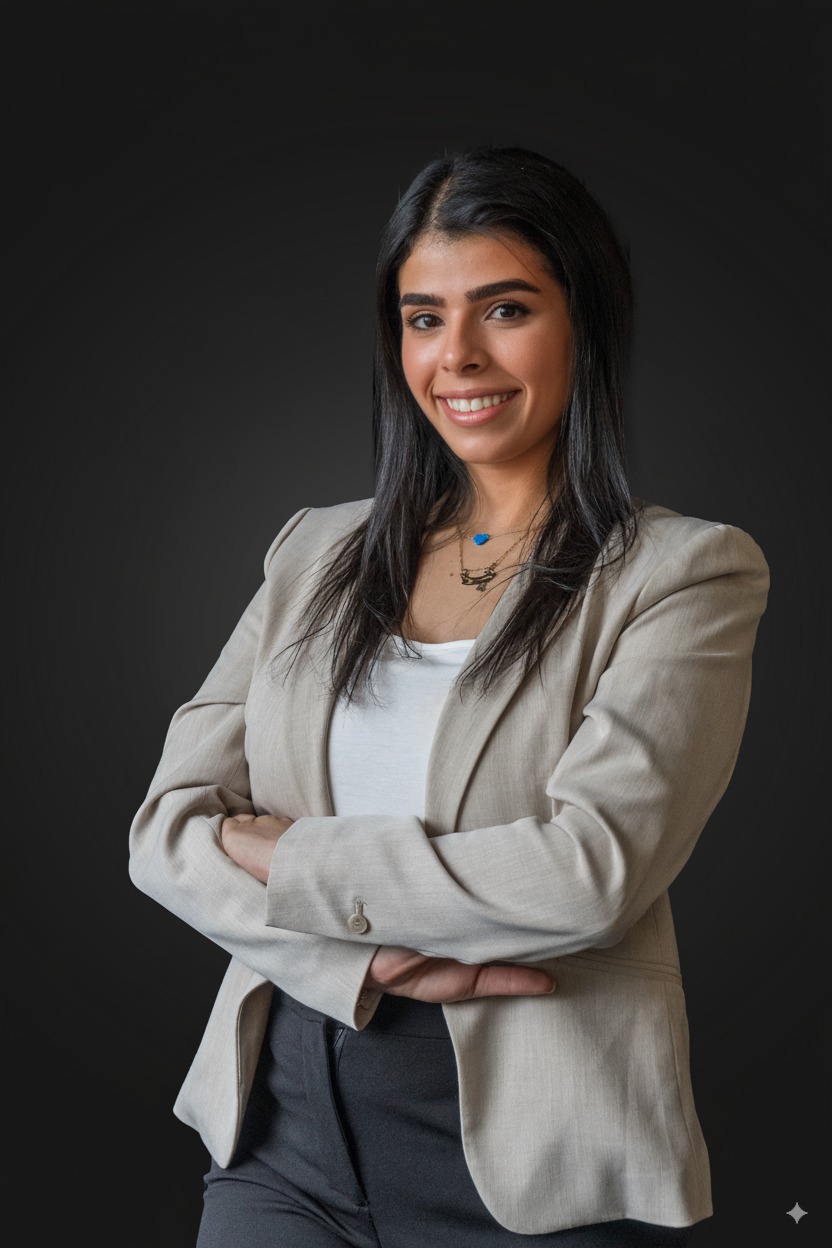 Aya_headshot